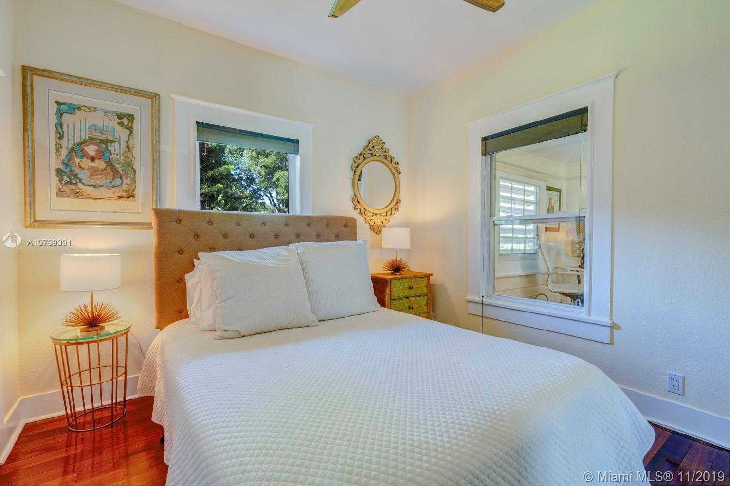 Small Image of 327 SOUTH WEST 12TH AVE, Fort Lauderdale Number 10