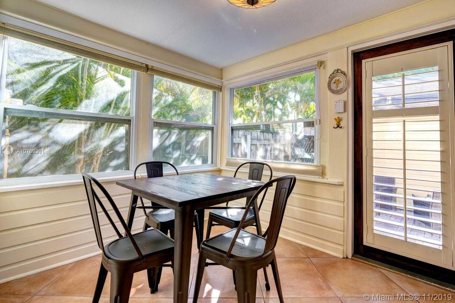 Small Image of 327 SOUTH WEST 12TH AVE, Fort Lauderdale Number 7