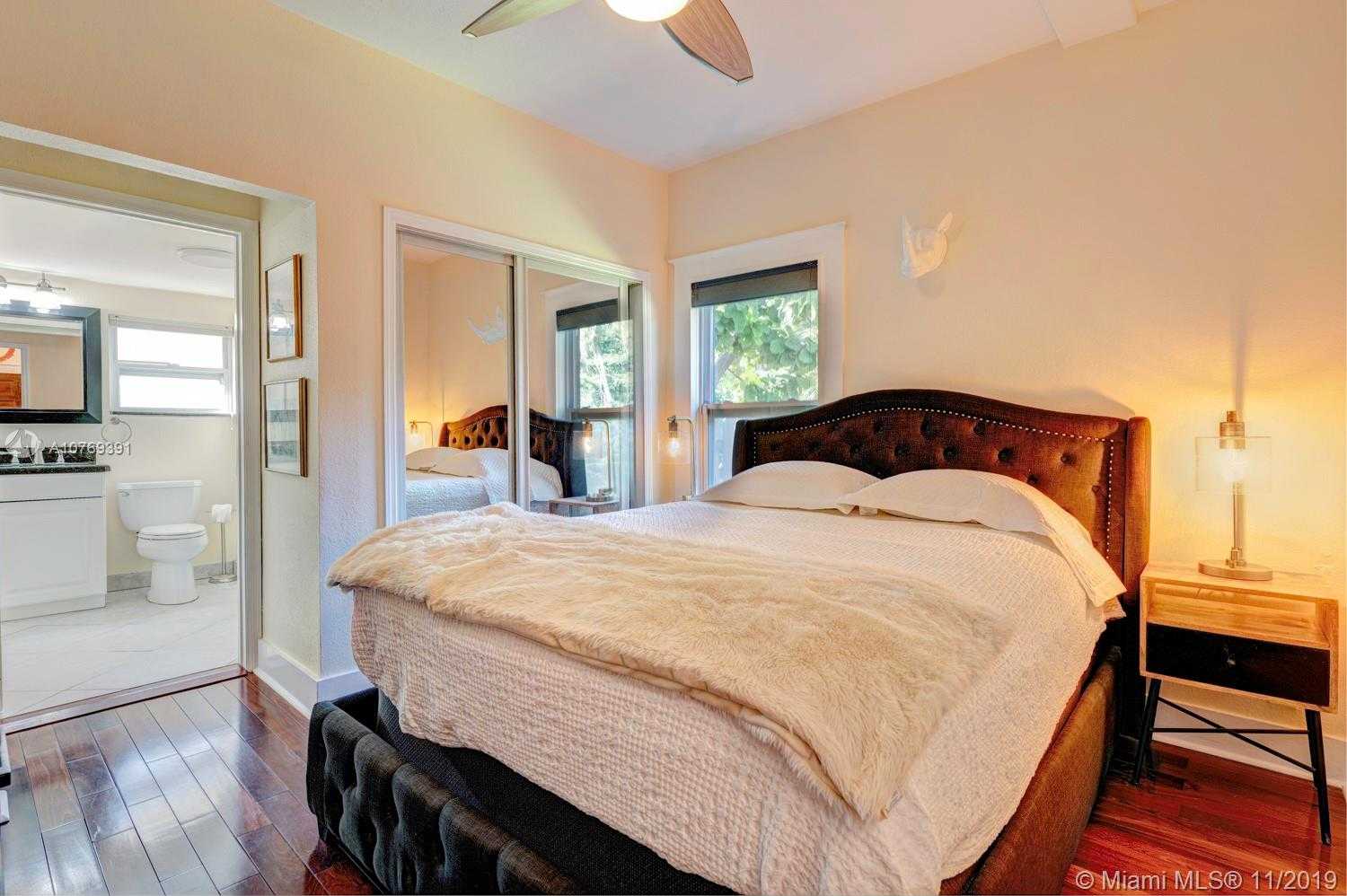 Small Image of 327 SOUTH WEST 12TH AVE, Fort Lauderdale Number 8