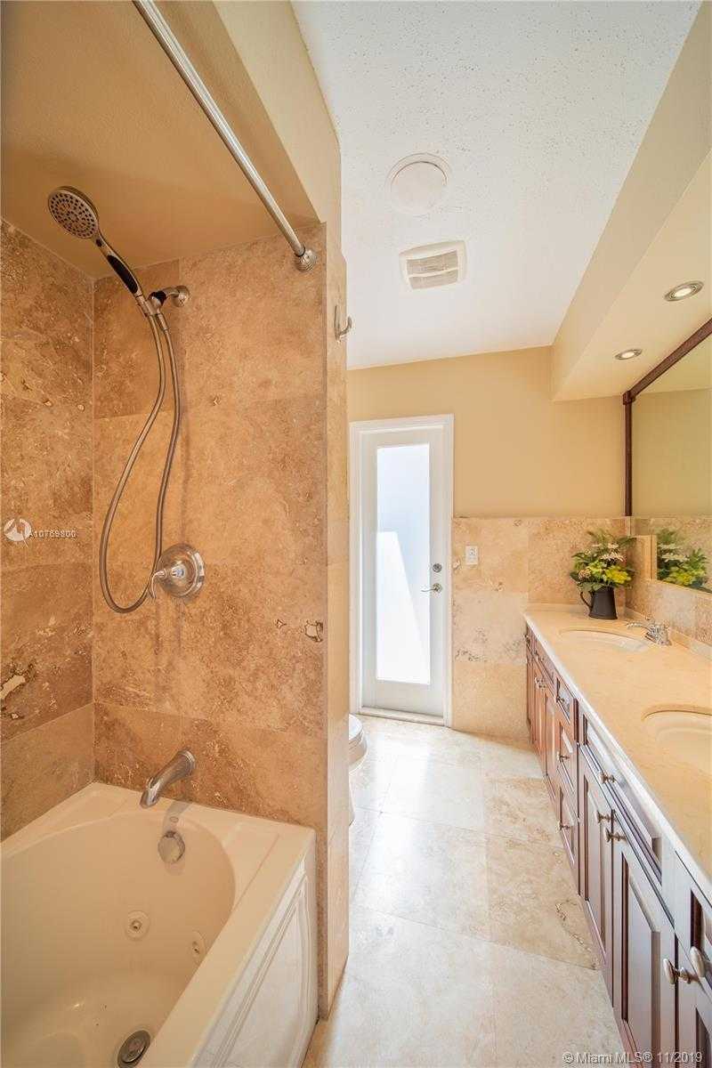 Small Image of 4450 NORTH EAST 30TH AVE, Lighthouse Point Number 28