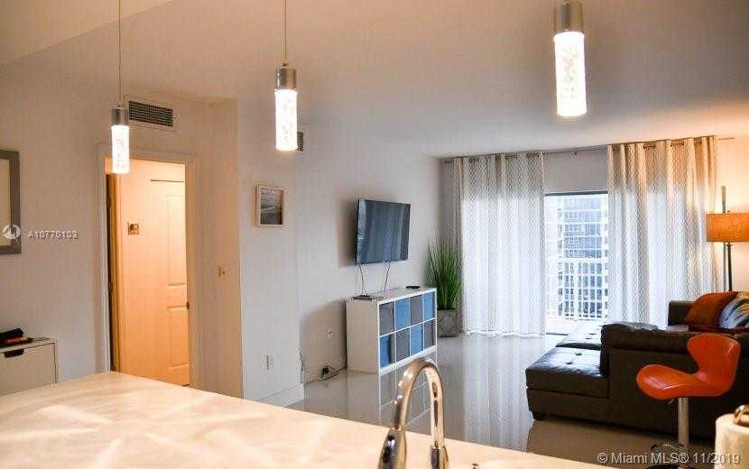 Small Image of 1980 SOUTH OCEAN DR #17N, Hallandale Number 3