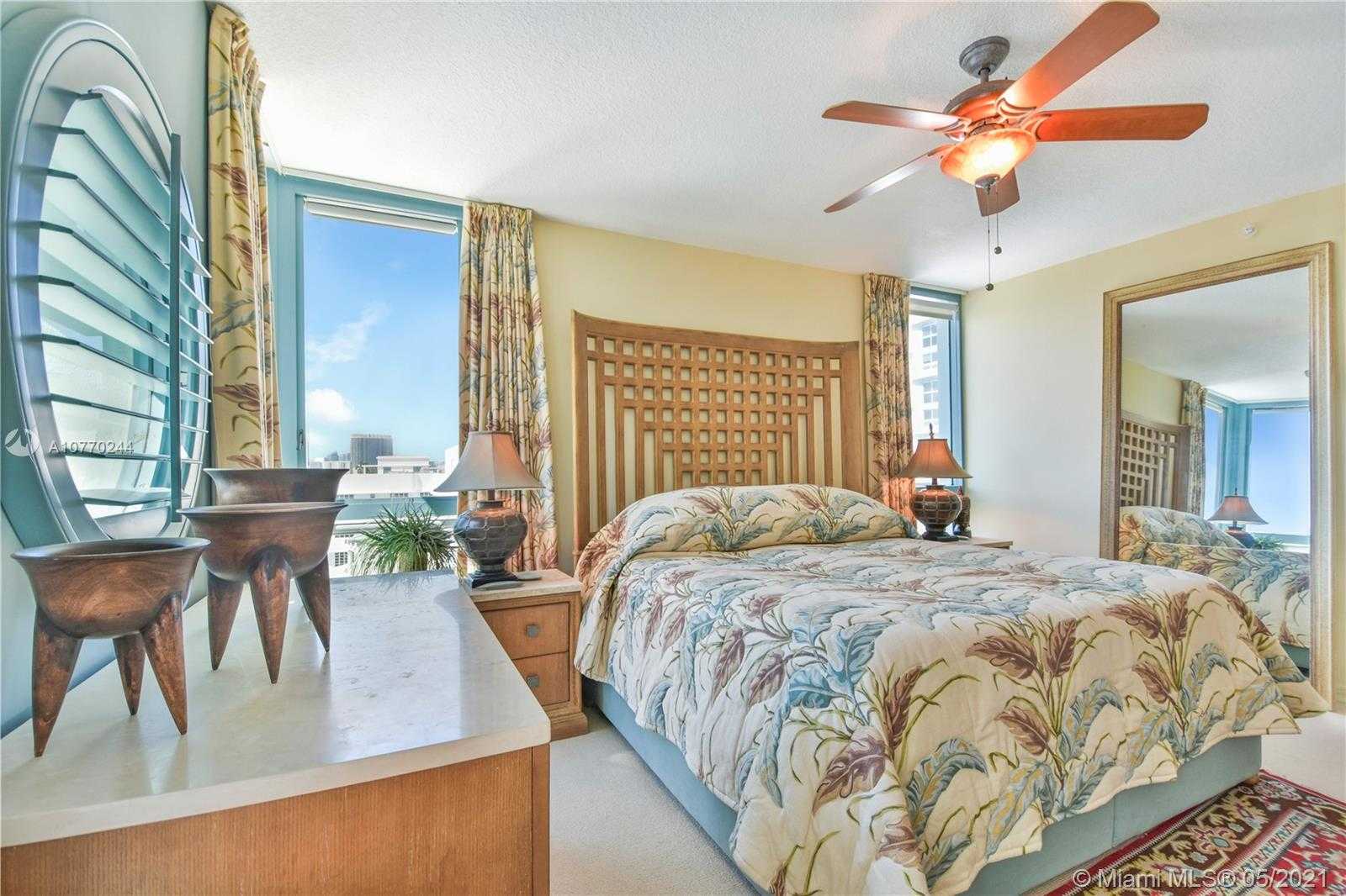 Small Image of 1500 OCEAN DR #508, Miami Beach Number 12