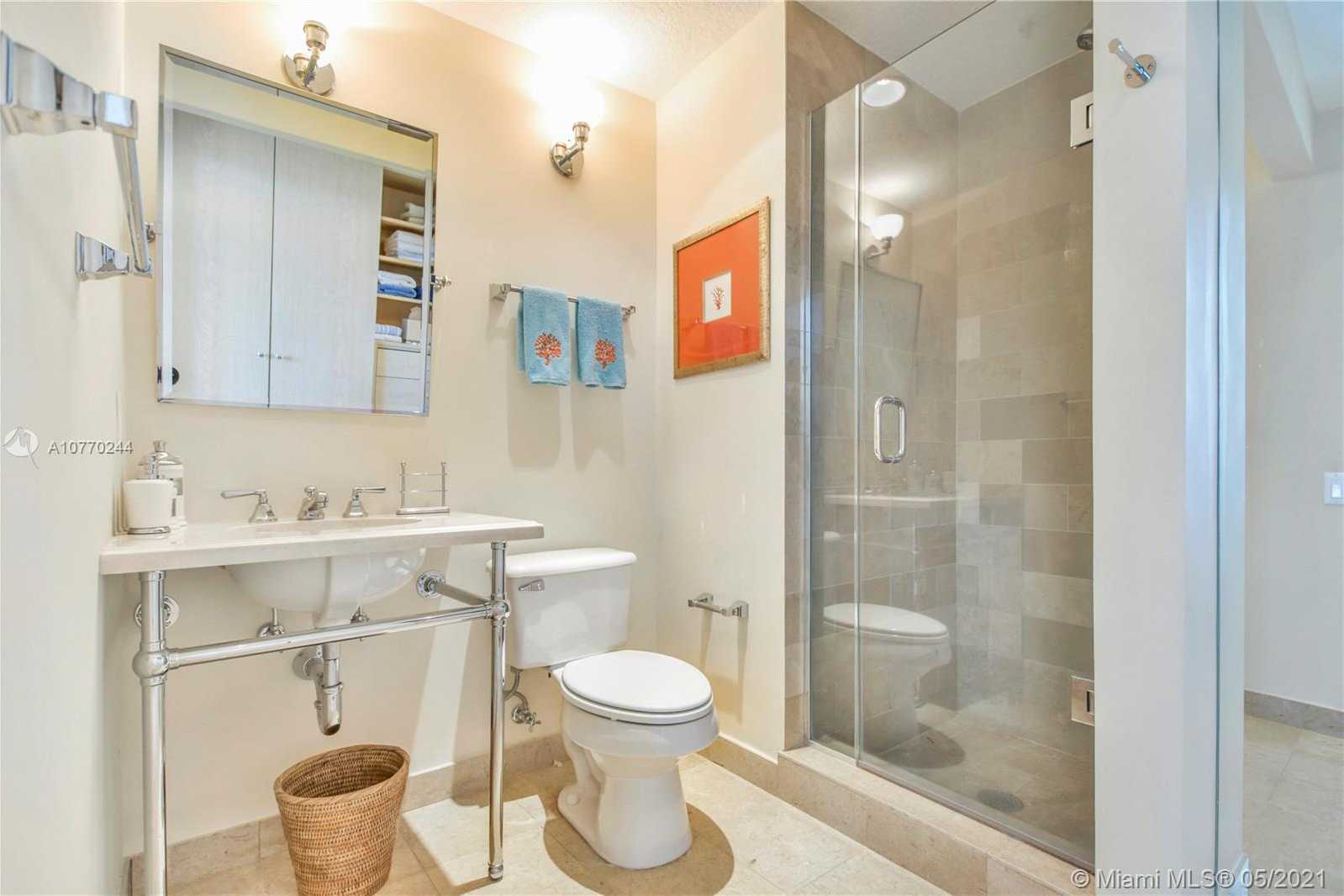 Small Image of 1500 OCEAN DR #508, Miami Beach Number 13