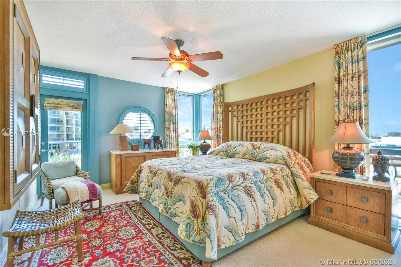 Small Image of 1500 OCEAN DR #508, Miami Beach Number 4