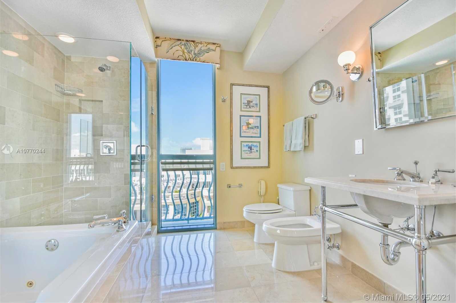 Small Image of 1500 OCEAN DR #508, Miami Beach Number 6