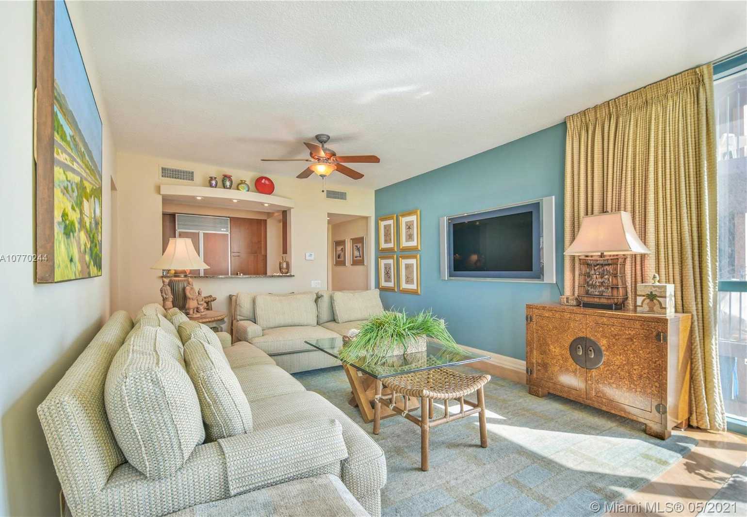 Small Image of 1500 OCEAN DR #508, Miami Beach Number 9