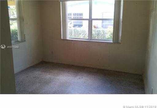 Small Image of 3220 E Palm Dr, Boynton Beach, FL 33435, USA Number 3