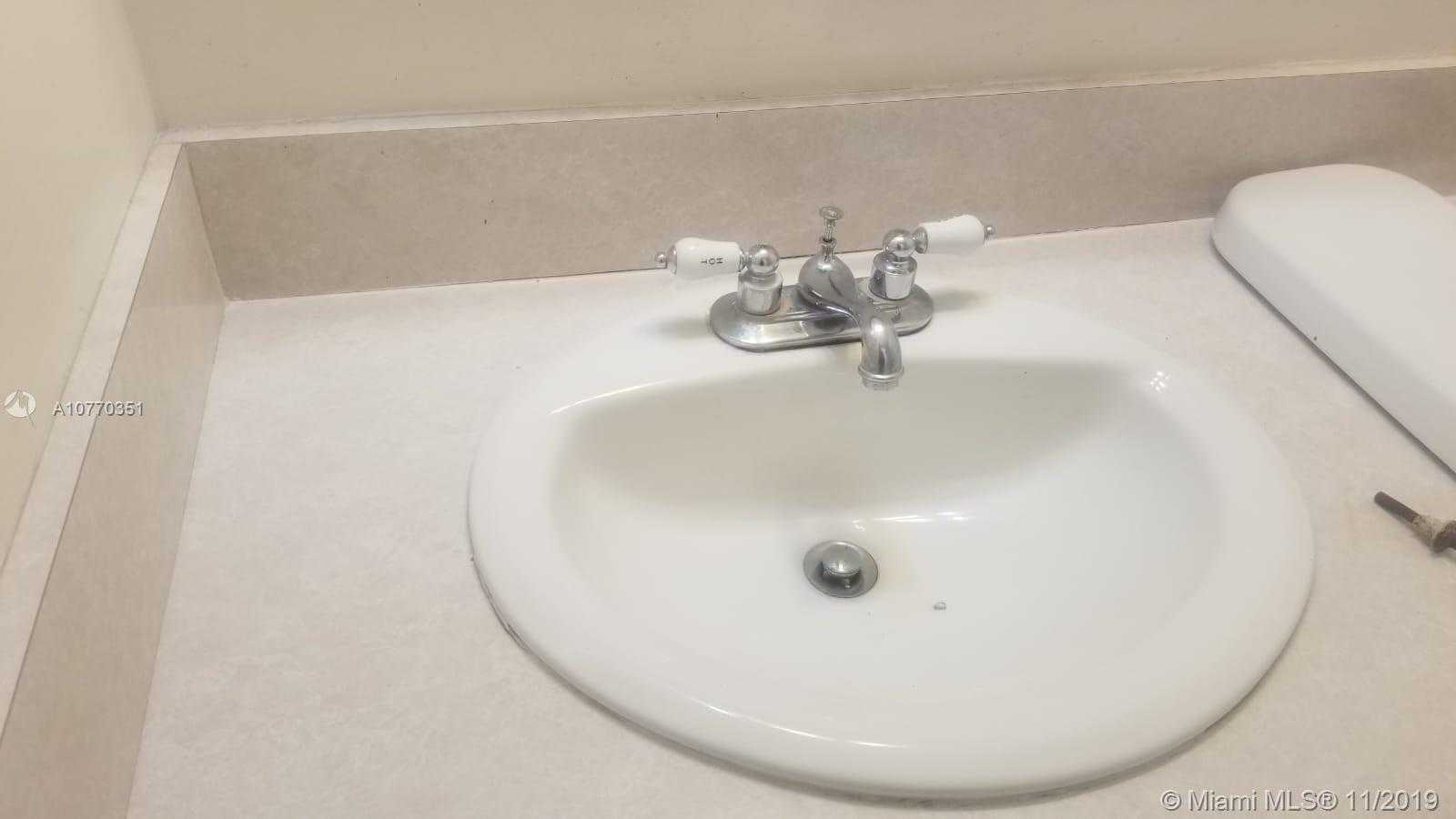 Small Image of 17620 ATLANTIC BLVD #508, Sunny Isles Beach Number 12