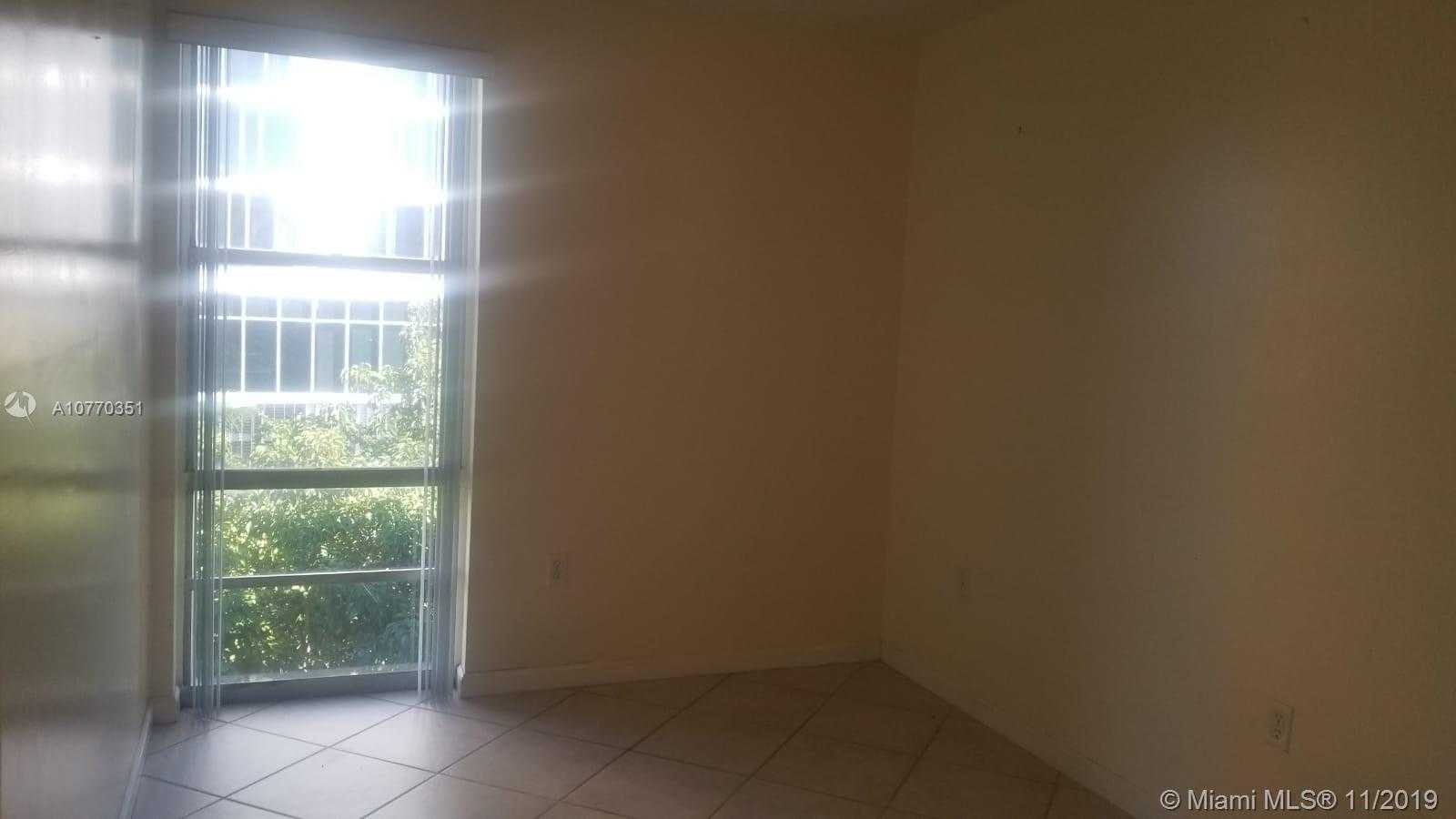 Small Image of 17620 ATLANTIC BLVD #508, Sunny Isles Beach Number 7