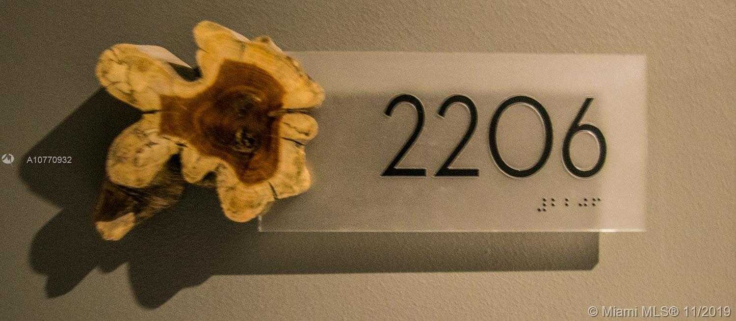 Small Object Image