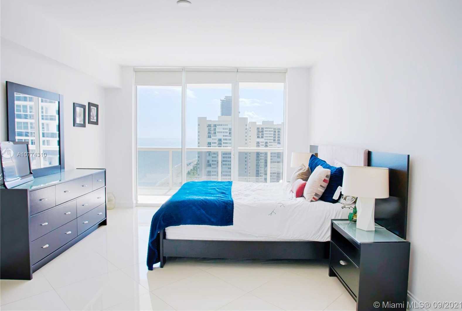 Small Image of 1830 SOUTH OCEAN DR #1903, Hallandale Beach Number 12