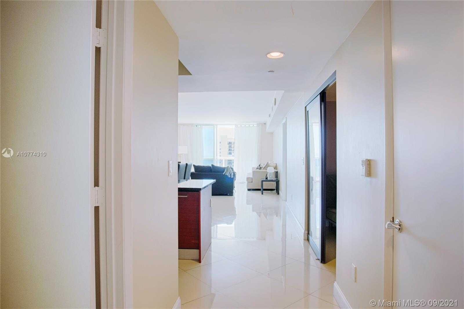 Small Image of 1830 SOUTH OCEAN DR #1903, Hallandale Beach Number 3