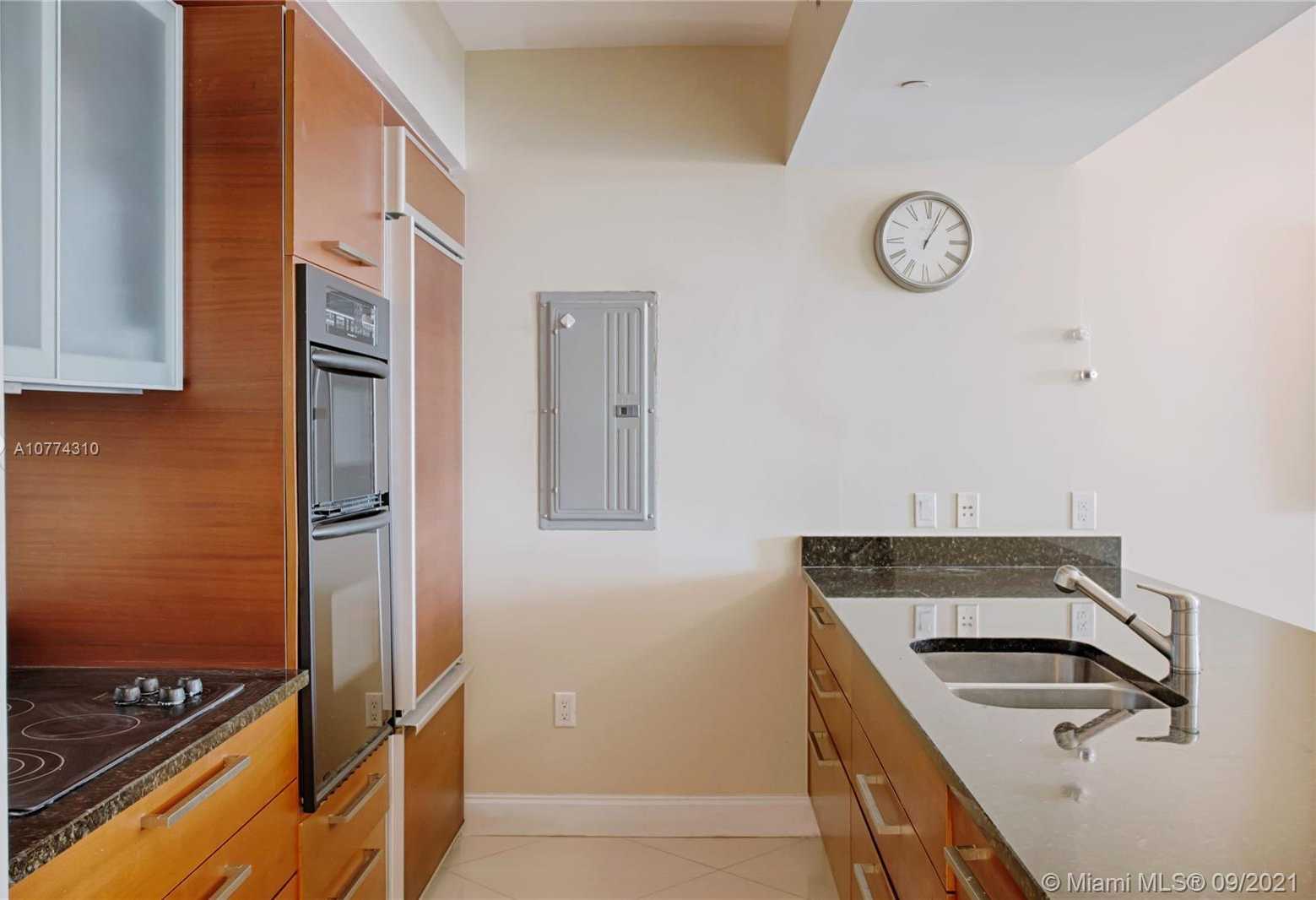Small Image of 1830 SOUTH OCEAN DR #1903, Hallandale Beach Number 7