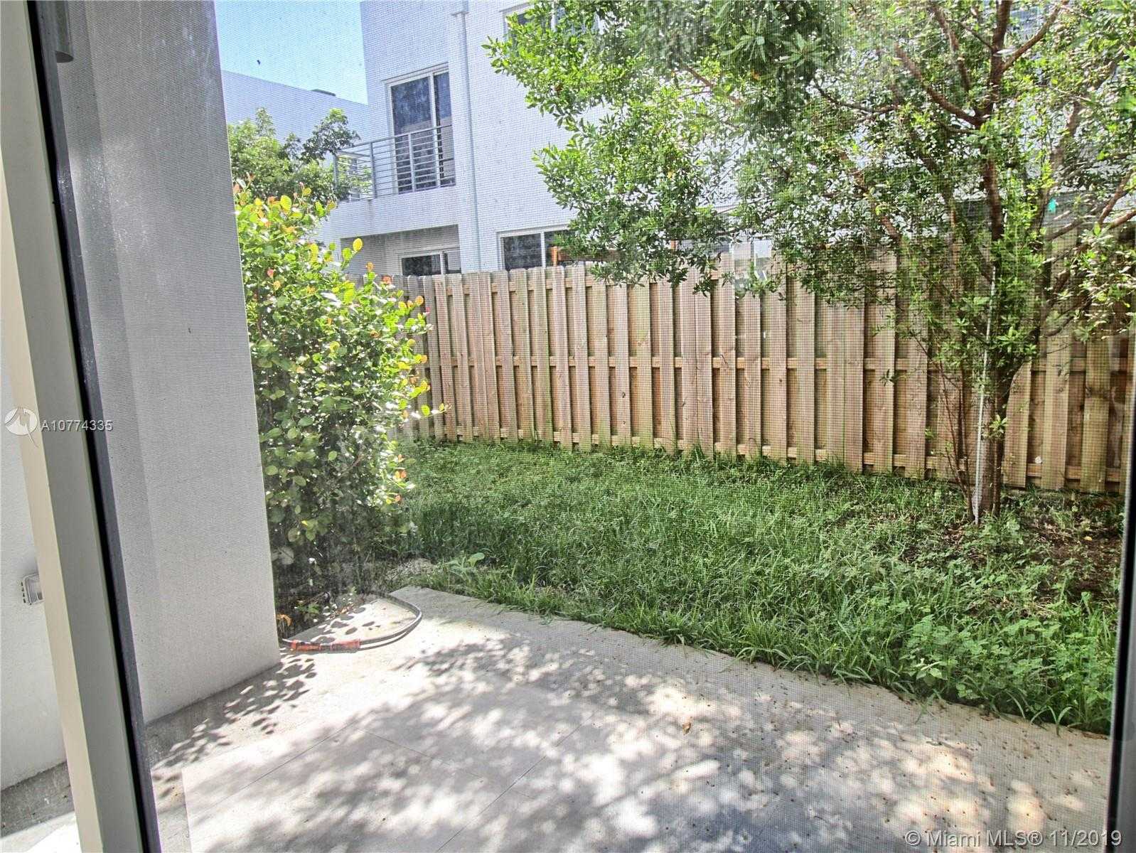 Small Image of 10262 NORTH WEST 72ND TER, Doral Number 18