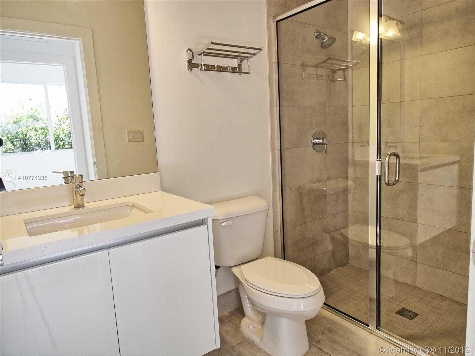 Small Image of 10262 NORTH WEST 72ND TER, Doral Number 23