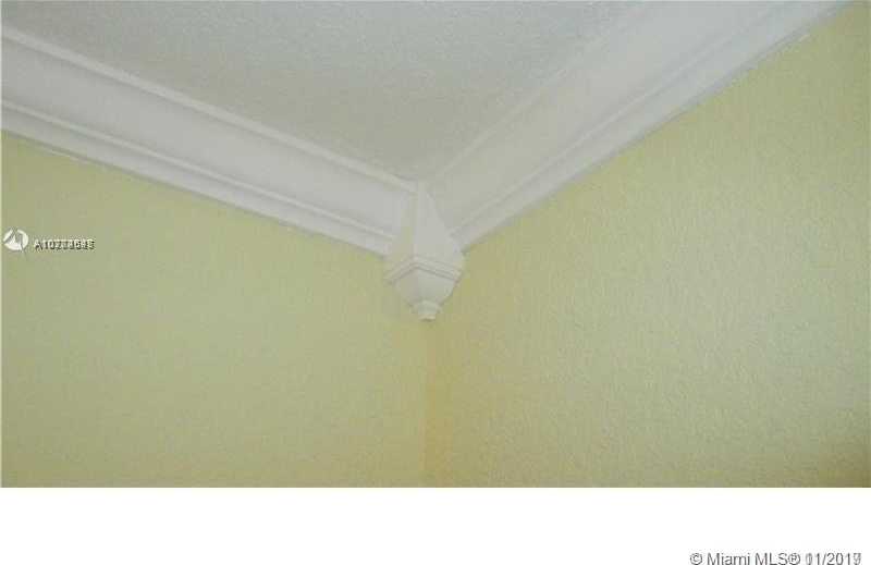 Small Object Image