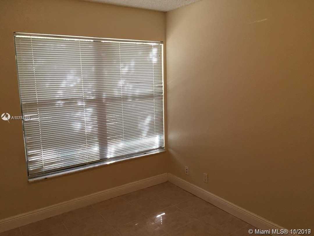 Small Image of 1641 BALFOUR POINT DR #A, West Palm Beach Number 10