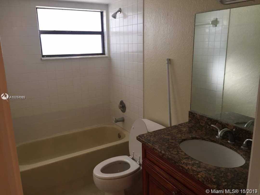 Small Image of 1641 BALFOUR POINT DR #A, West Palm Beach Number 13