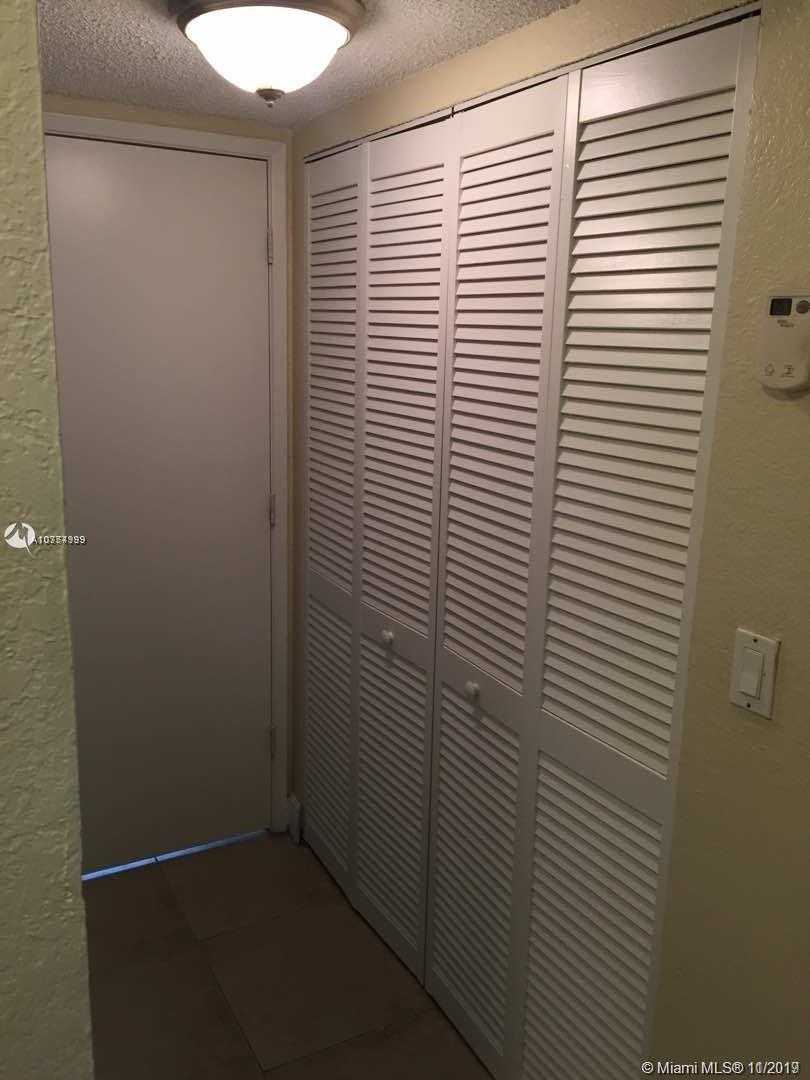 Small Image of 1641 BALFOUR POINT DR #A, West Palm Beach Number 8