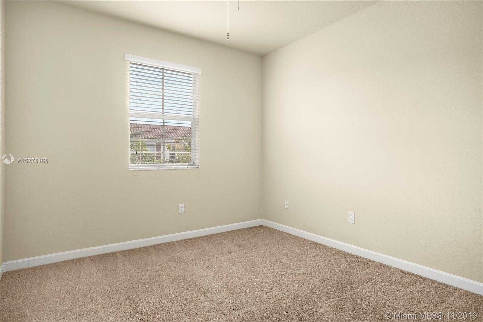 Small Image of 145 EMERALD CREEK TERRACE, Plantation Number 15