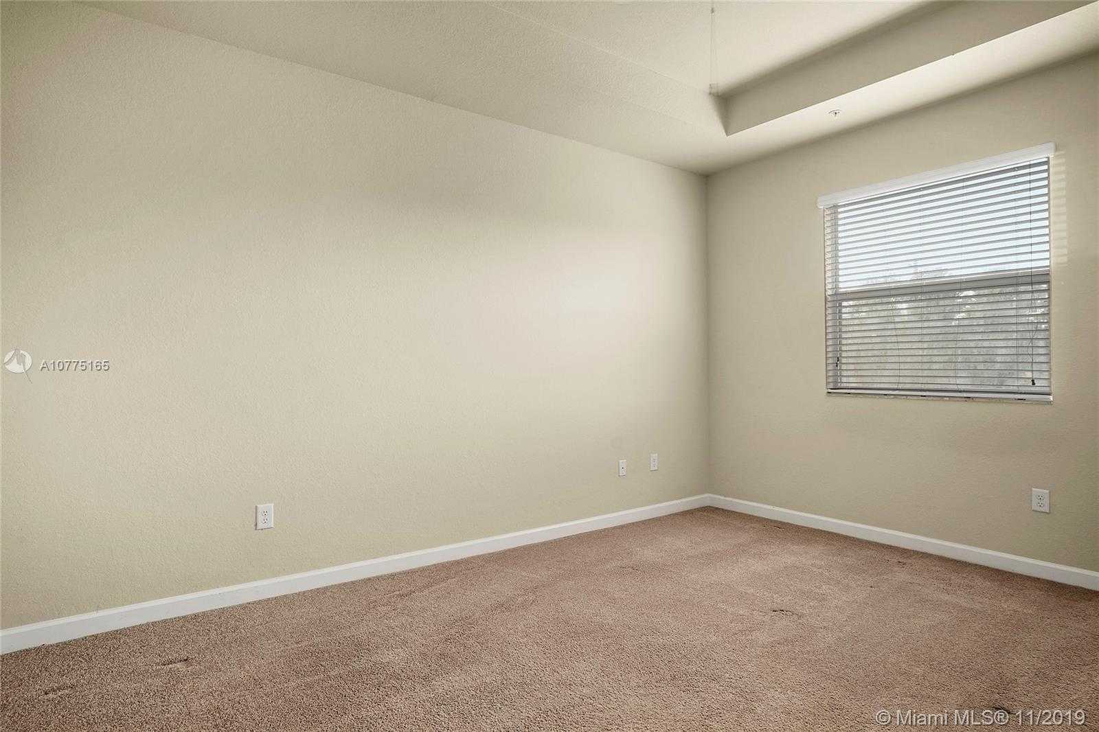 Small Image of 145 EMERALD CREEK TERRACE, Plantation Number 18