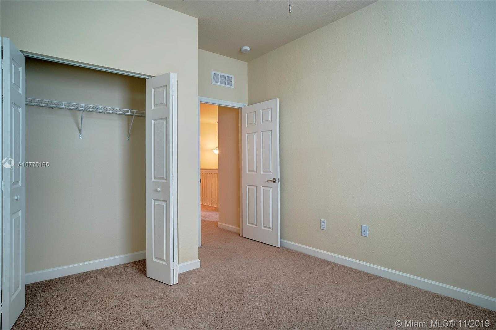 Small Image of 145 EMERALD CREEK TERRACE, Plantation Number 19