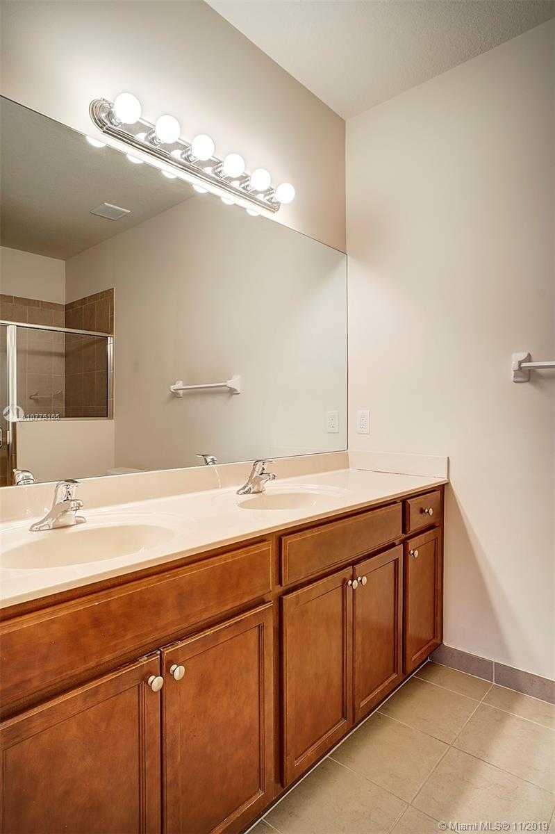 Small Image of 145 EMERALD CREEK TERRACE, Plantation Number 23