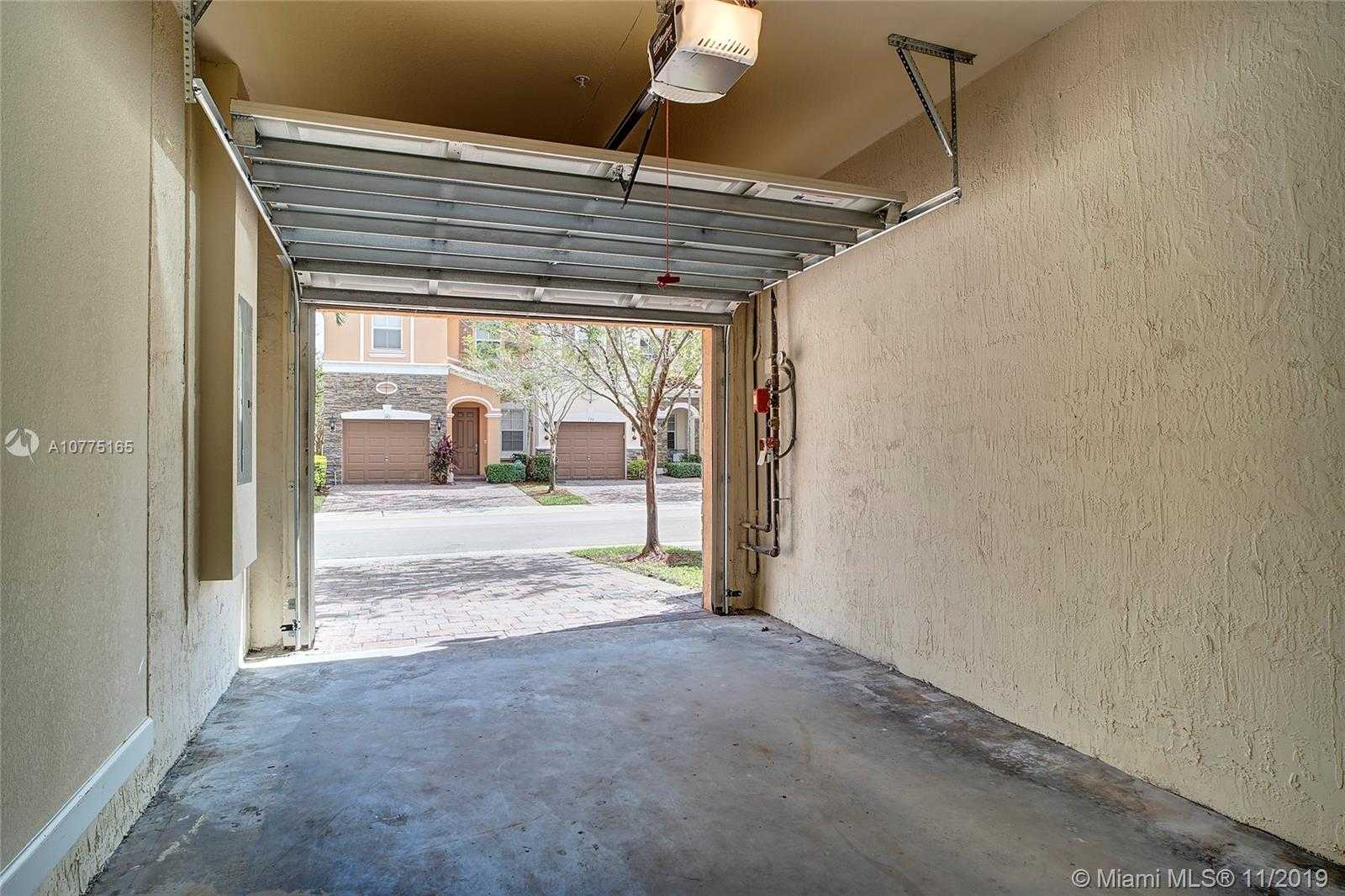 Small Image of 145 EMERALD CREEK TERRACE, Plantation Number 29
