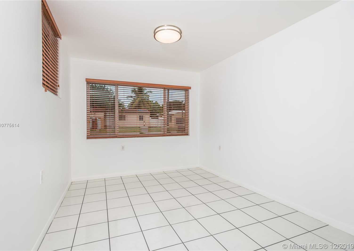 Small Image of 3350 SOUTH WEST 21 ST, Miami Number 11