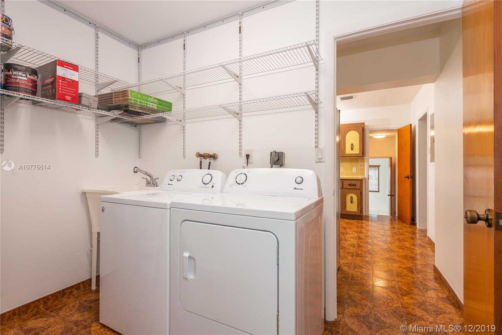 Small Image of 3350 SOUTH WEST 21 ST, Miami Number 16