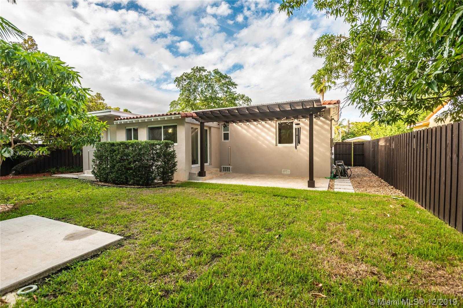 Small Image of 3350 SOUTH WEST 21 ST, Miami Number 19