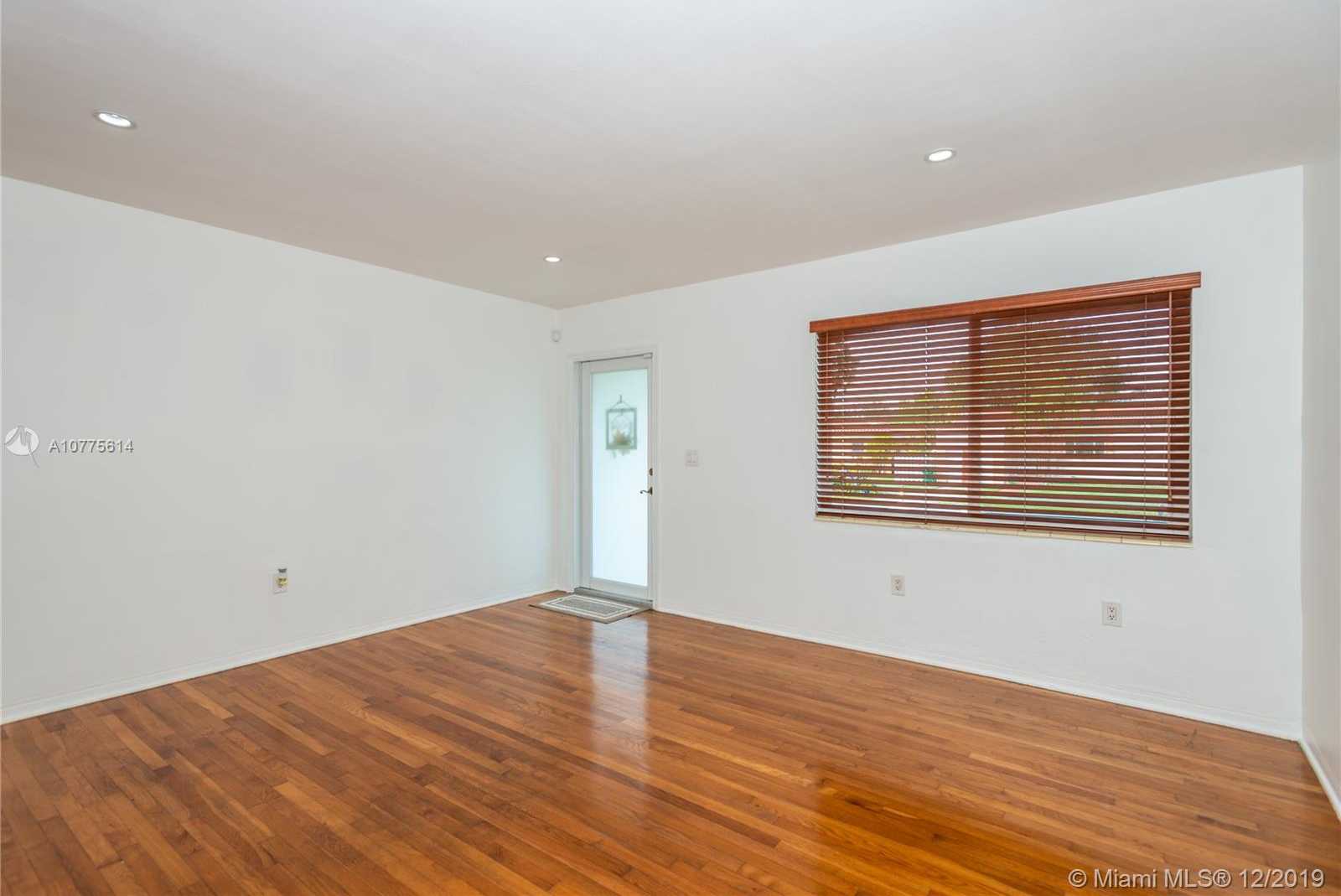 Small Image of 3350 SOUTH WEST 21 ST, Miami Number 2