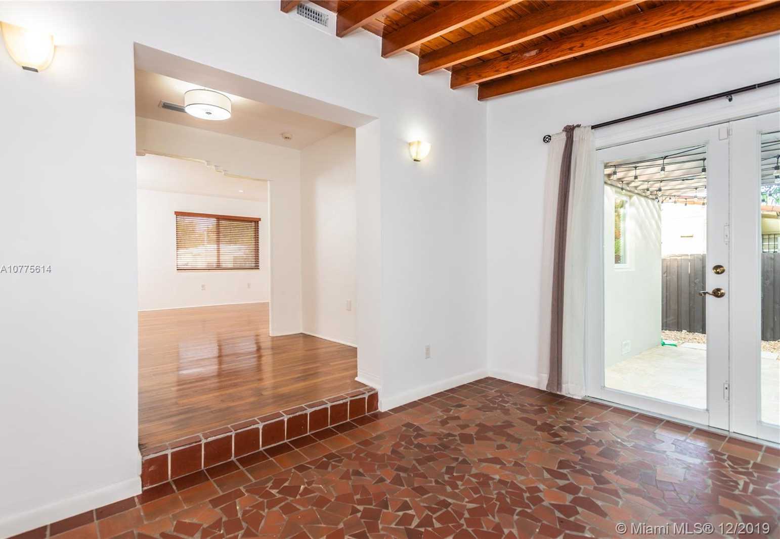 Small Image of 3350 SOUTH WEST 21 ST, Miami Number 4