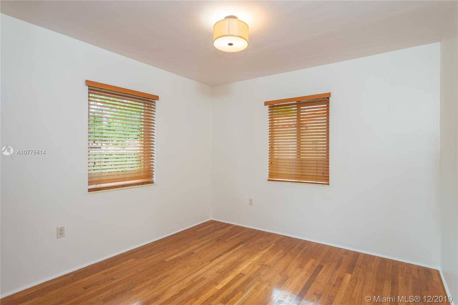 Small Image of 3350 SOUTH WEST 21 ST, Miami Number 5