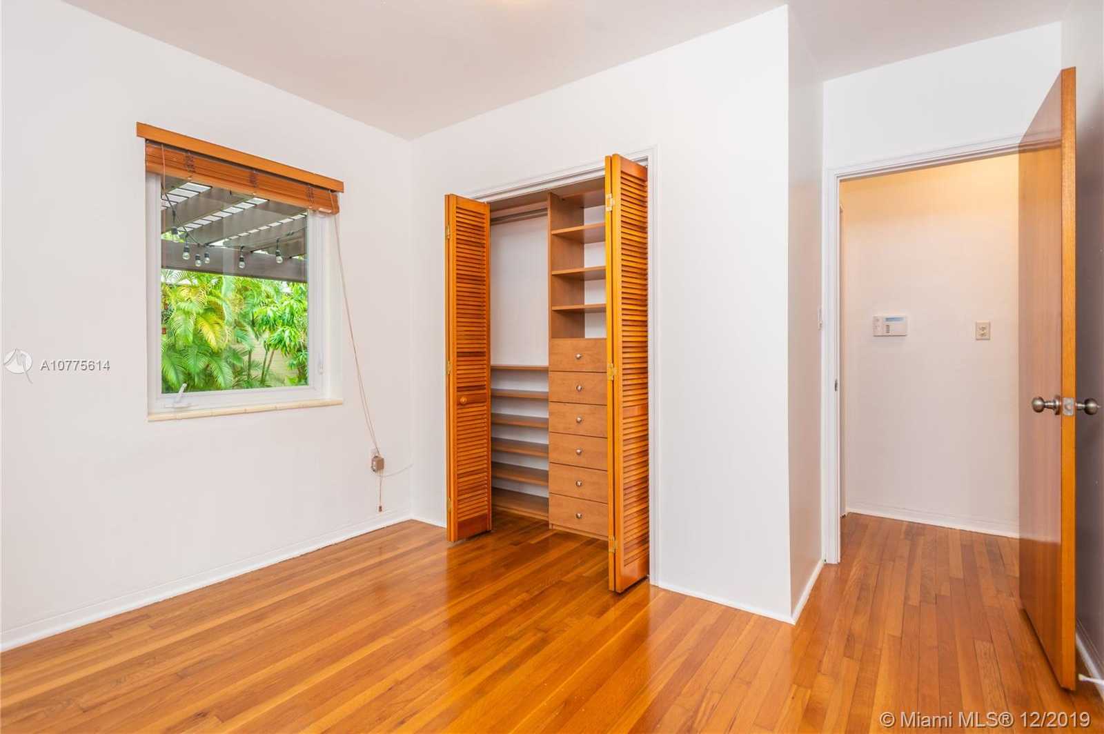 Small Image of 3350 SOUTH WEST 21 ST, Miami Number 8