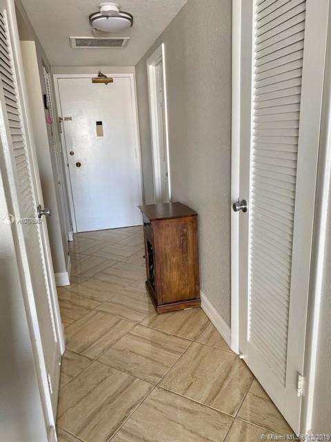 Small Object Image
