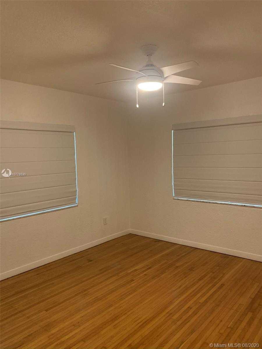 Small Image of 531 TIBIDABO, Coral Gables Number 16