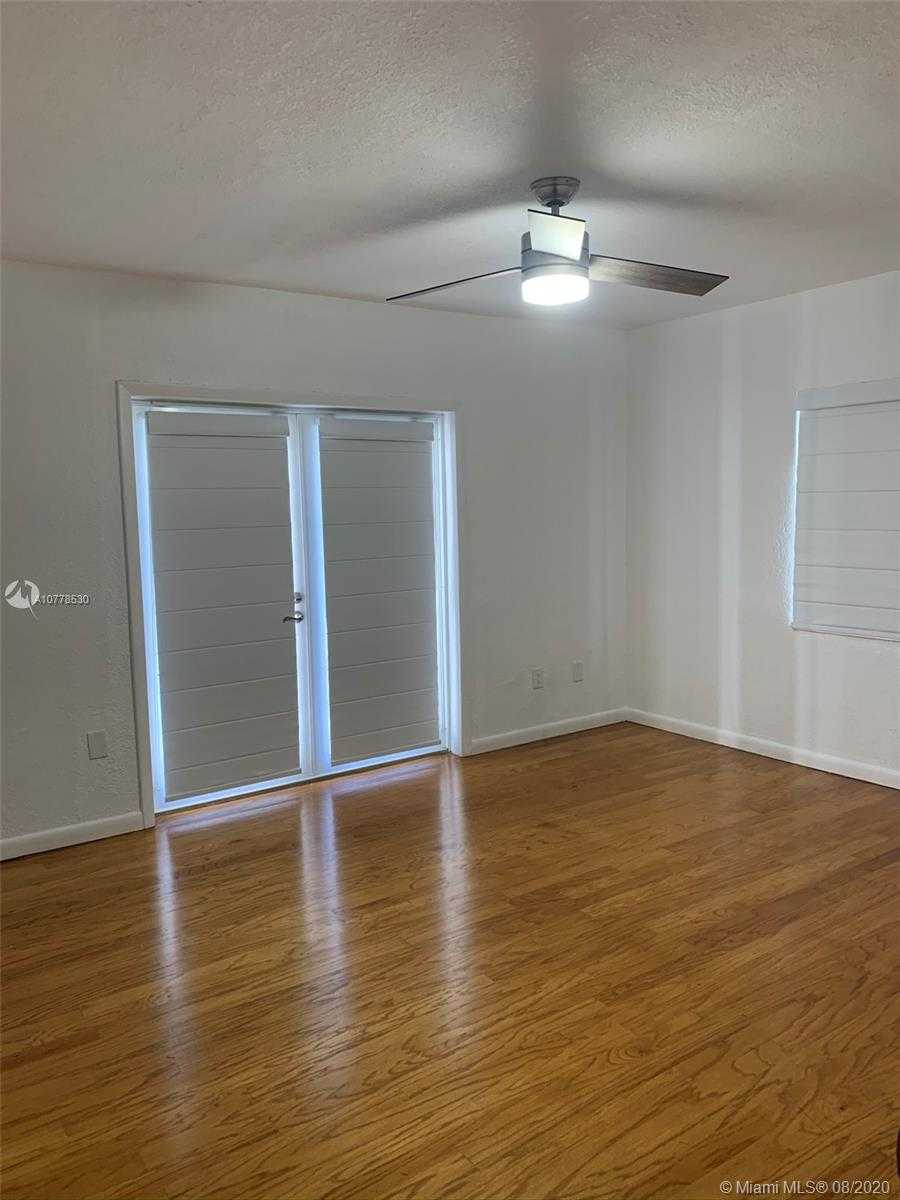Small Image of 531 TIBIDABO, Coral Gables Number 17