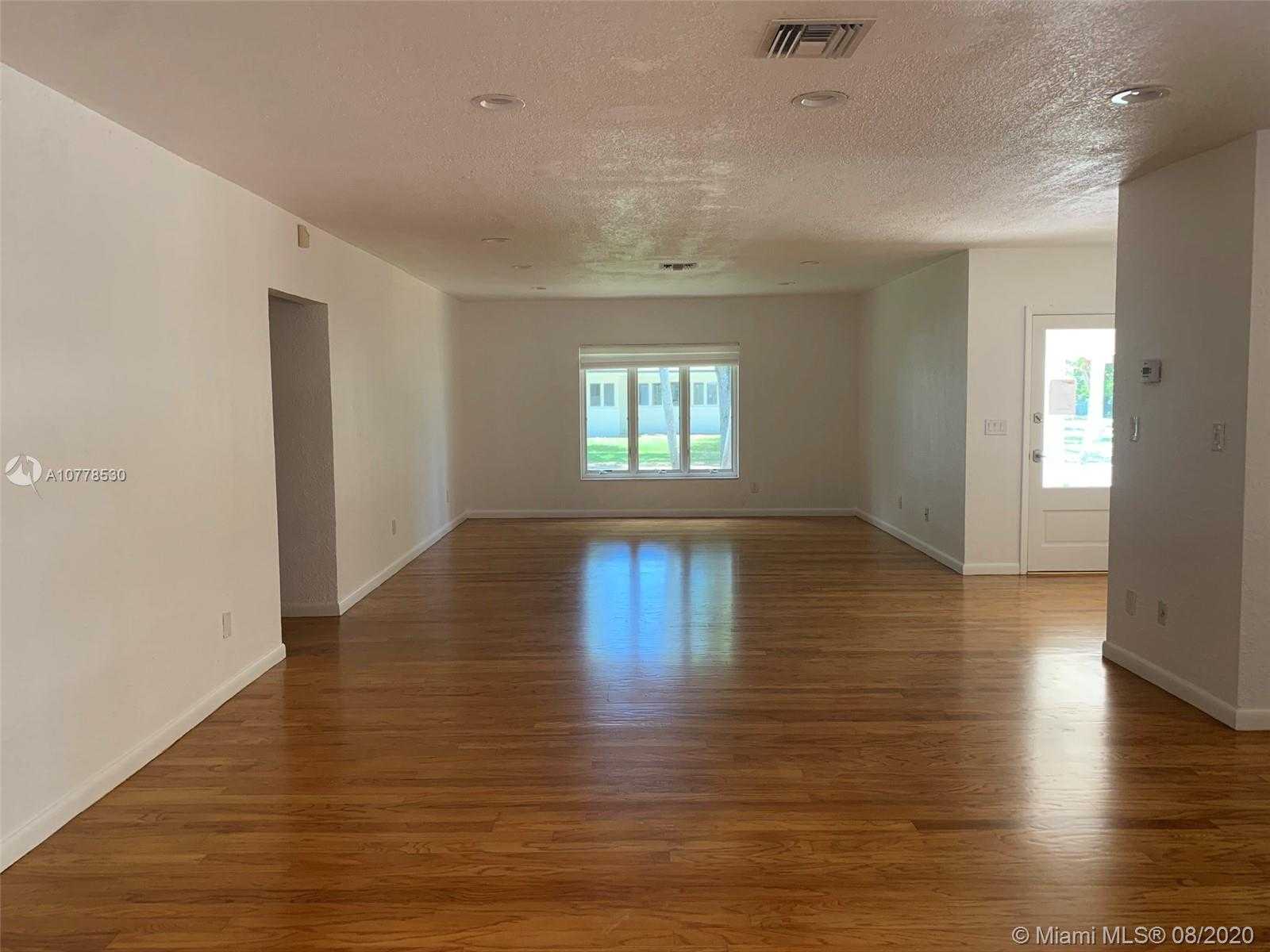 Small Image of 531 TIBIDABO, Coral Gables Number 22