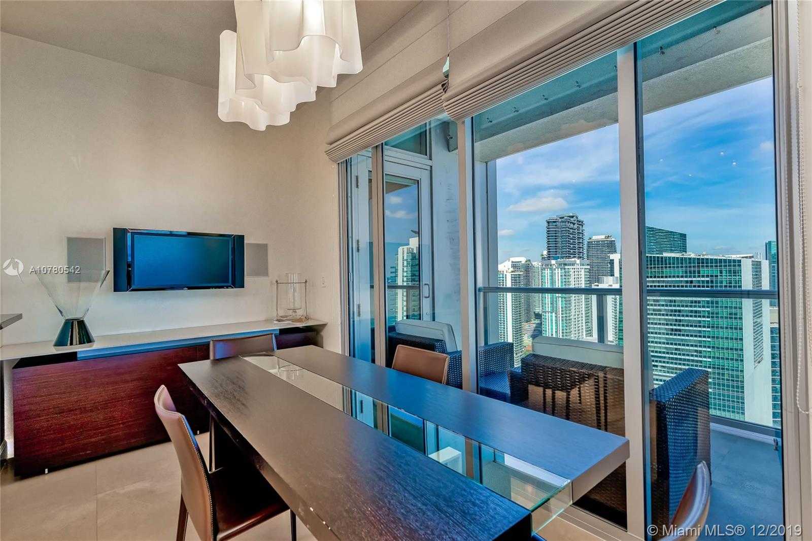 Small Image of 1425 BRICKELL AVE #43E, Miami Number 12