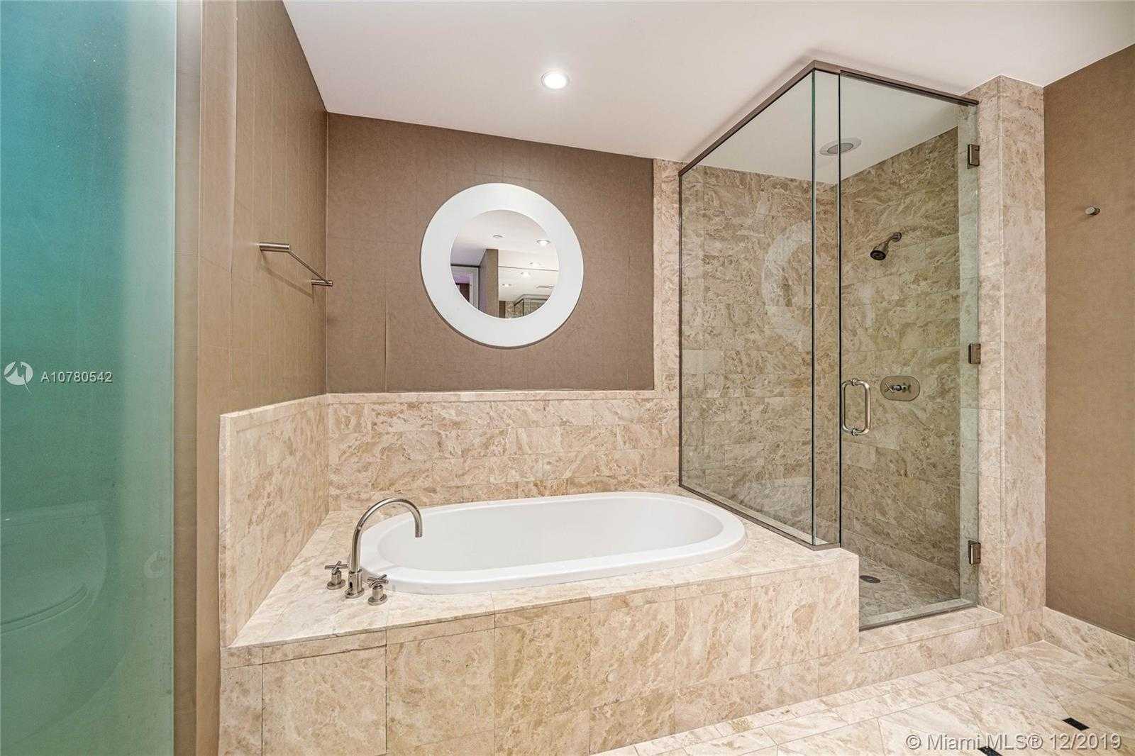 Small Image of 1425 BRICKELL AVE #43E, Miami Number 18