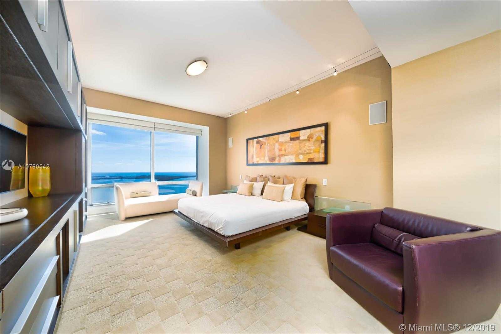 Small Image of 1425 BRICKELL AVE #43E, Miami Number 4