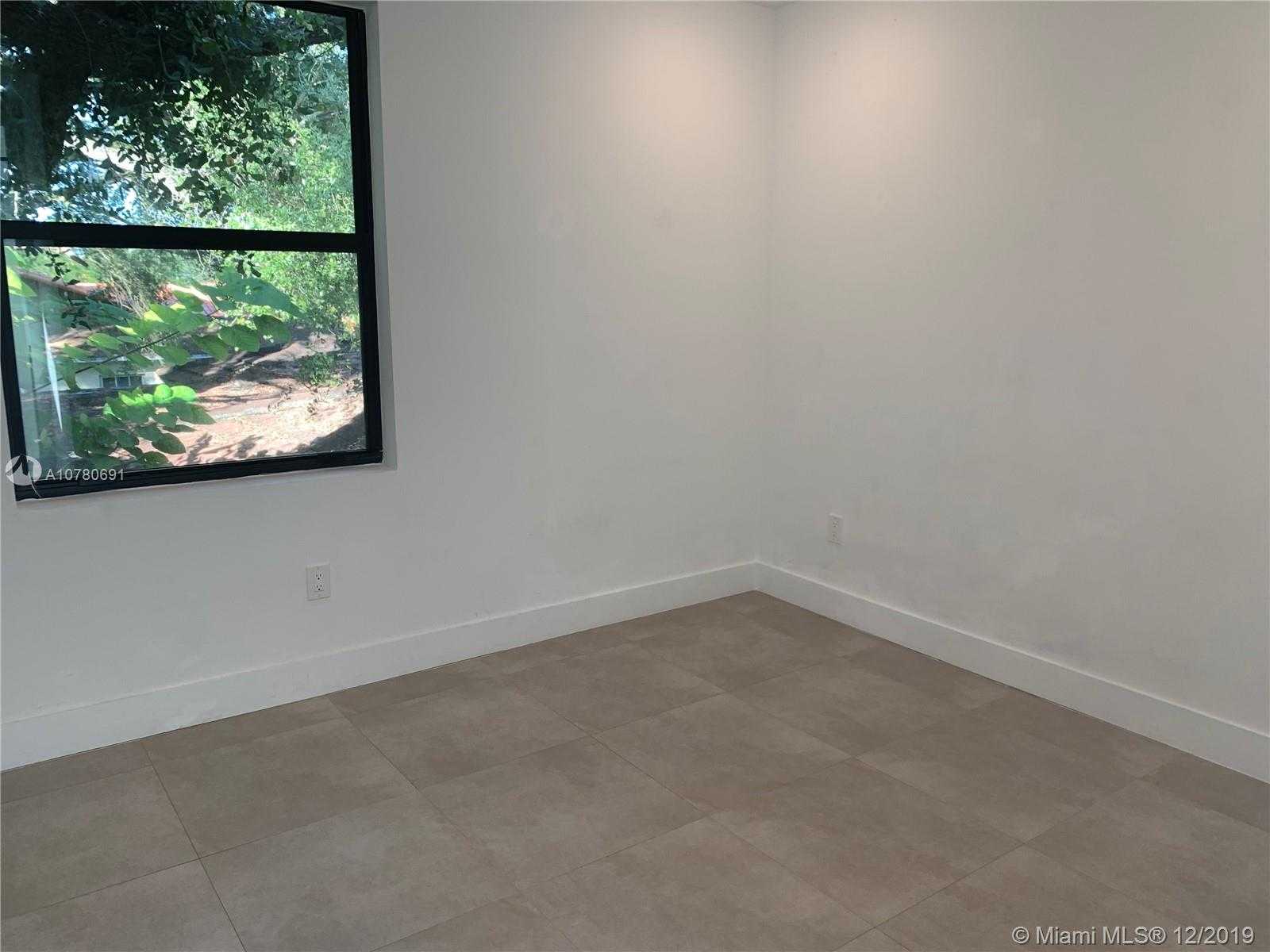 Small Image of 2740 SOUTH WEST 29TH AVE #2740, Miami Number 11
