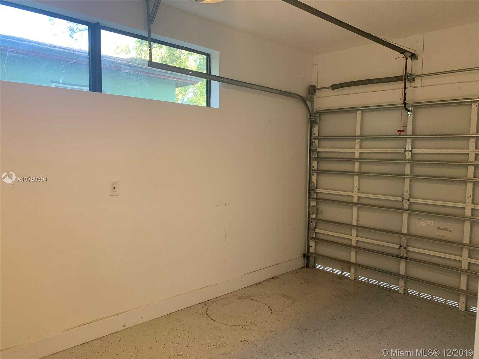 Small Image of 2740 SOUTH WEST 29TH AVE #2740, Miami Number 18