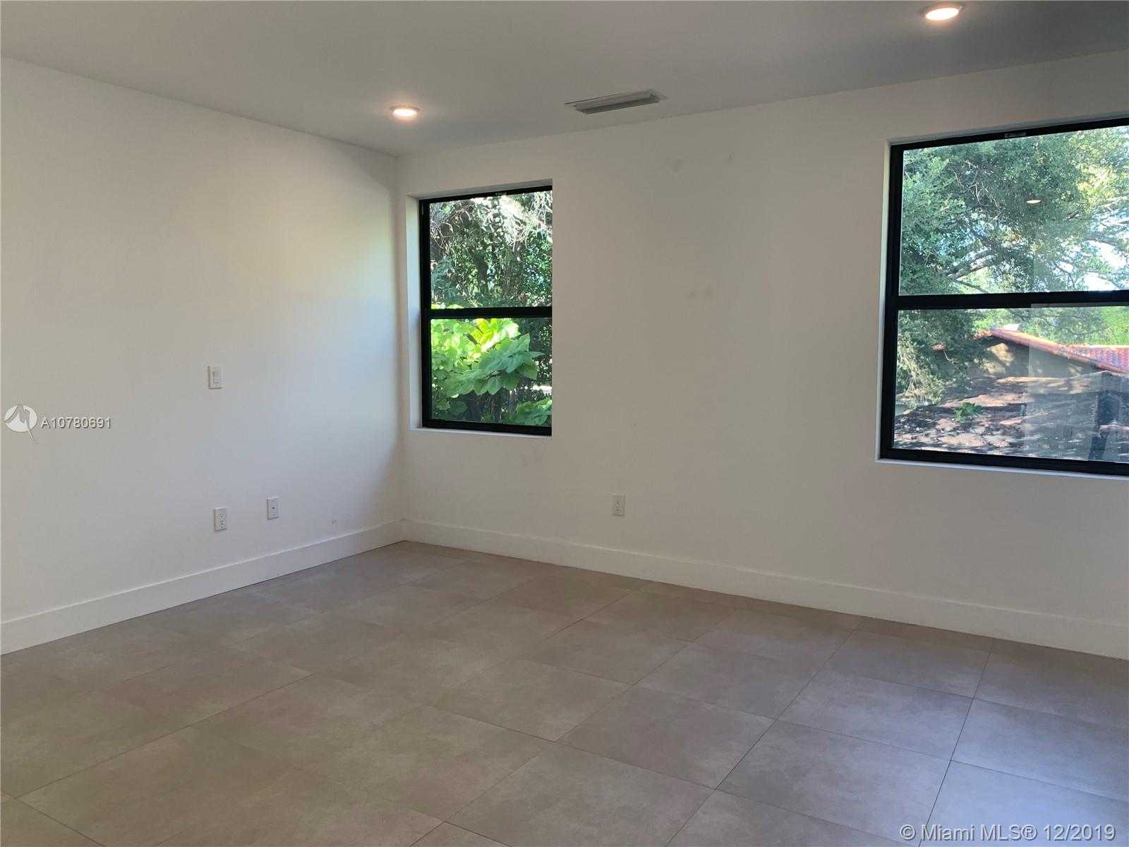 Small Image of 2740 SOUTH WEST 29TH AVE #2740, Miami Number 19