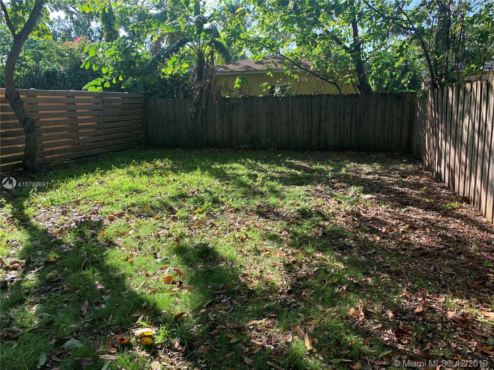 Small Image of 2740 SOUTH WEST 29TH AVE #2740, Miami Number 21
