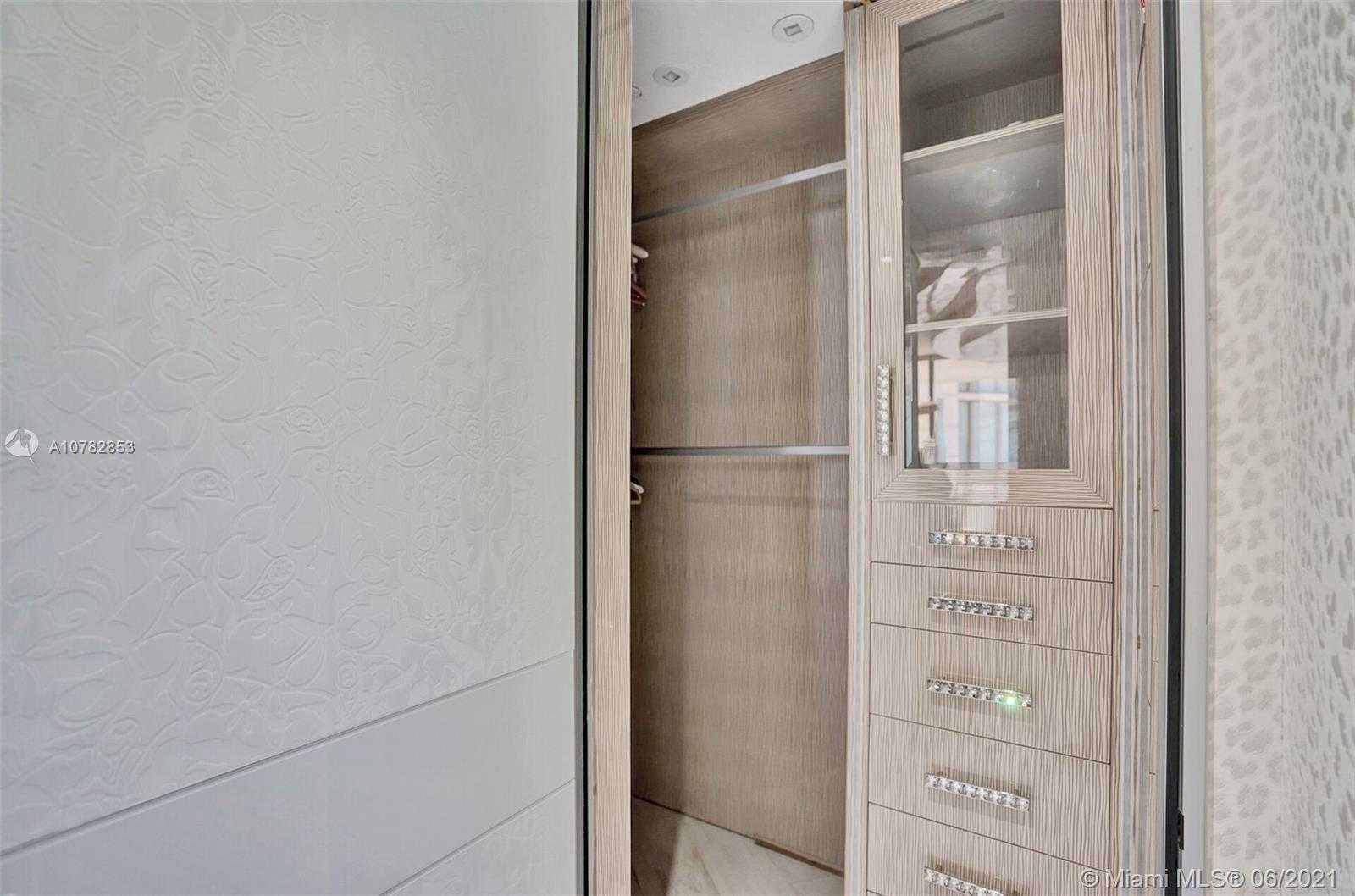 Small Image of 9705 COLLINS AVE #2004-2005, Bal Harbour Number 41
