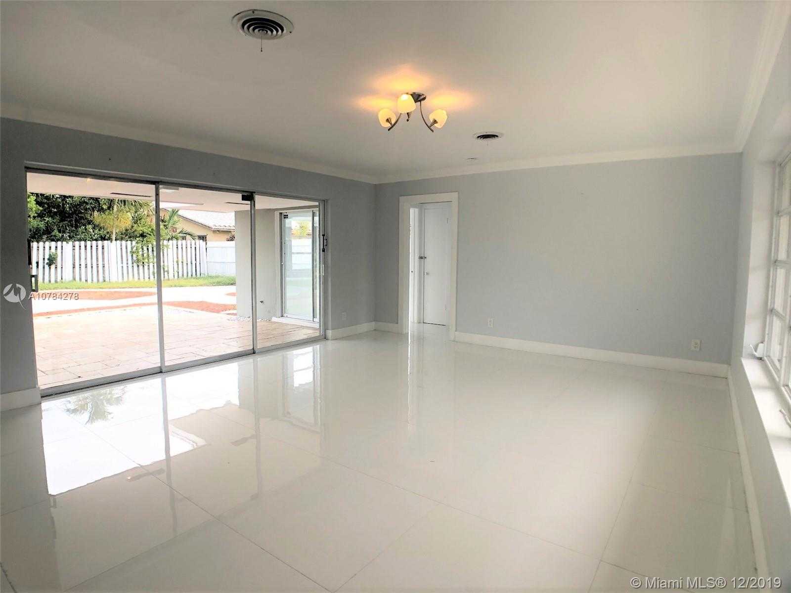 Small Image of 3340 NORTH EAST 17TH WAY, Oakland Park Number 4