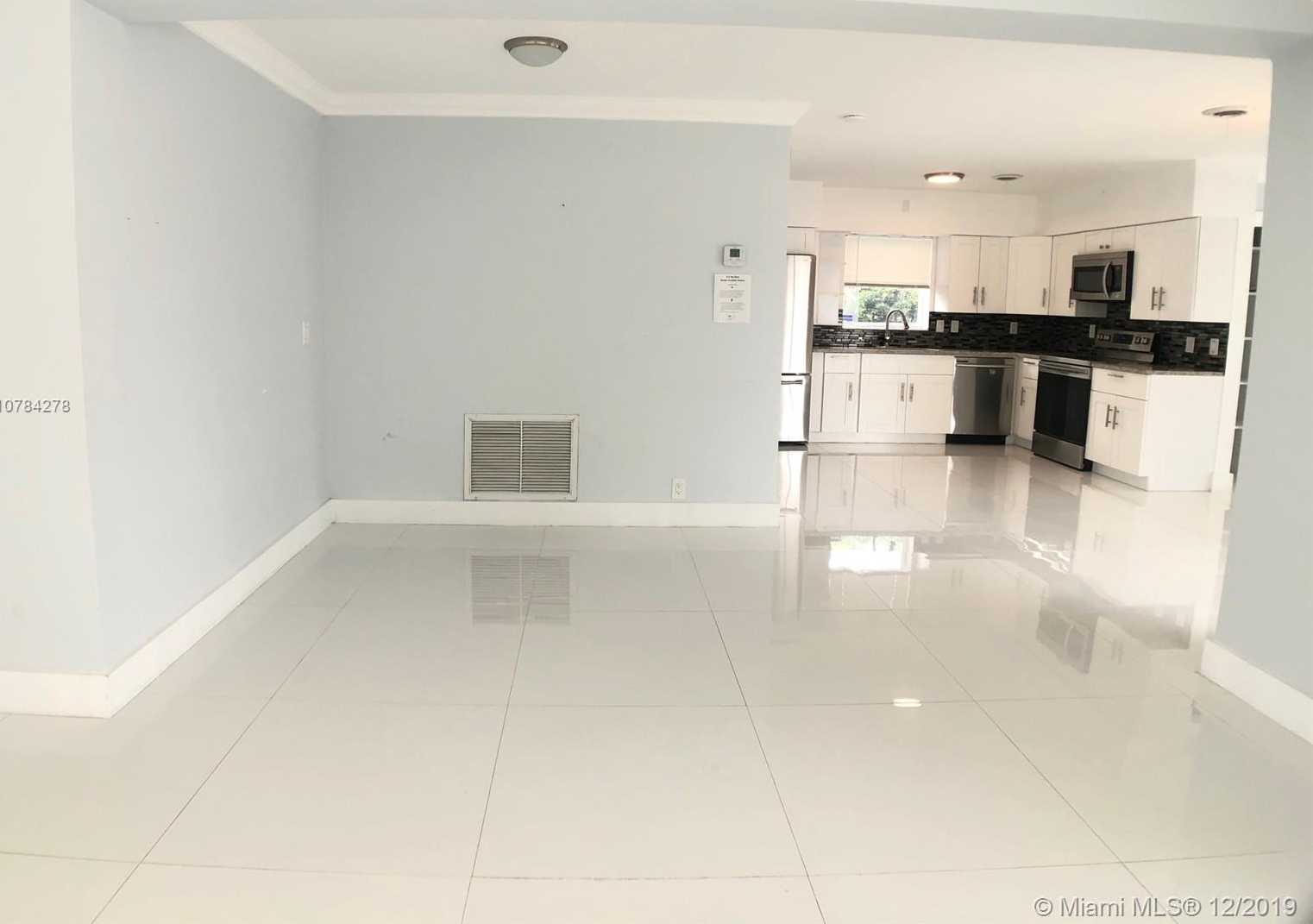 Small Image of 3340 NORTH EAST 17TH WAY, Oakland Park Number 5