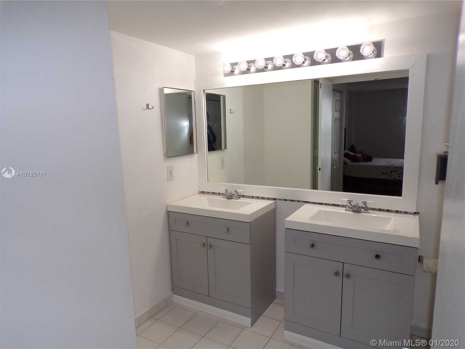 Small Image of 3300 NORTH EAST 192ND ST #714, Aventura Number 4
